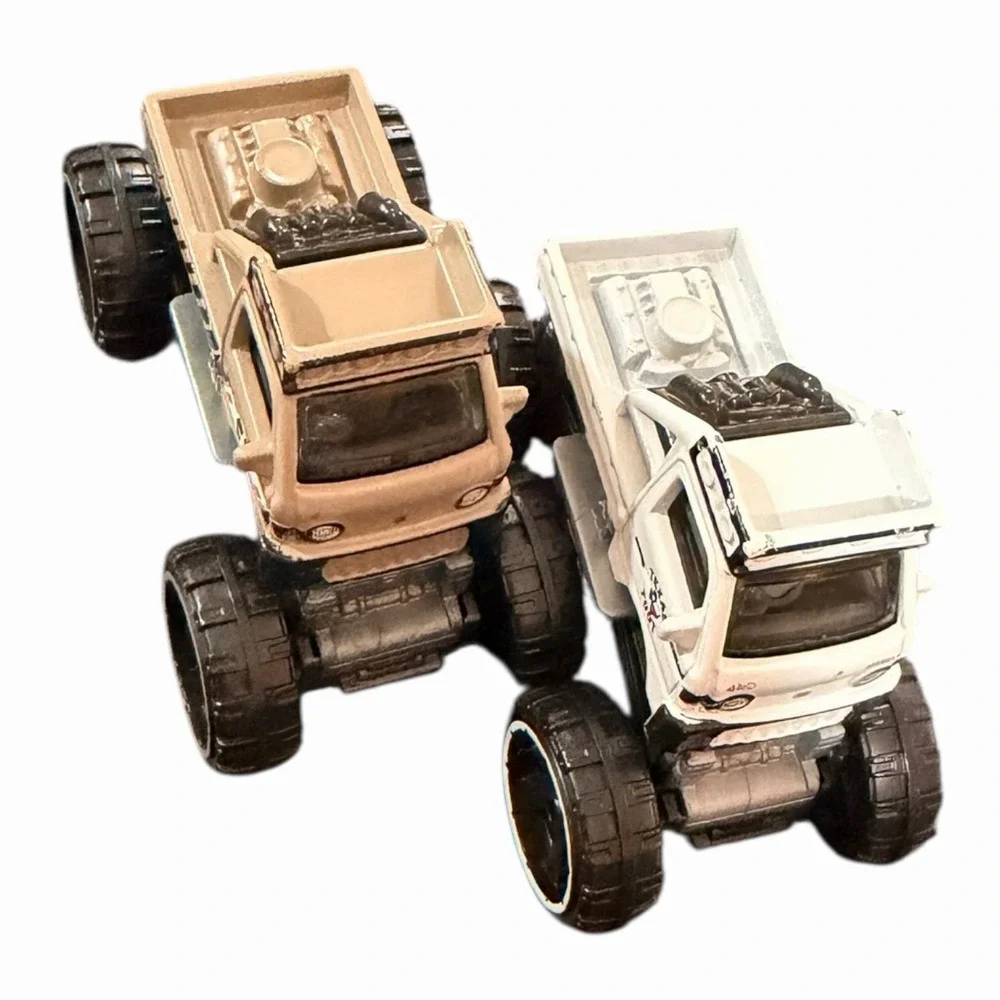 Lot Of 2 Hot Wheels‎ Mazda Autozam Army Tan & White Texas Toot Dream Garage Toys